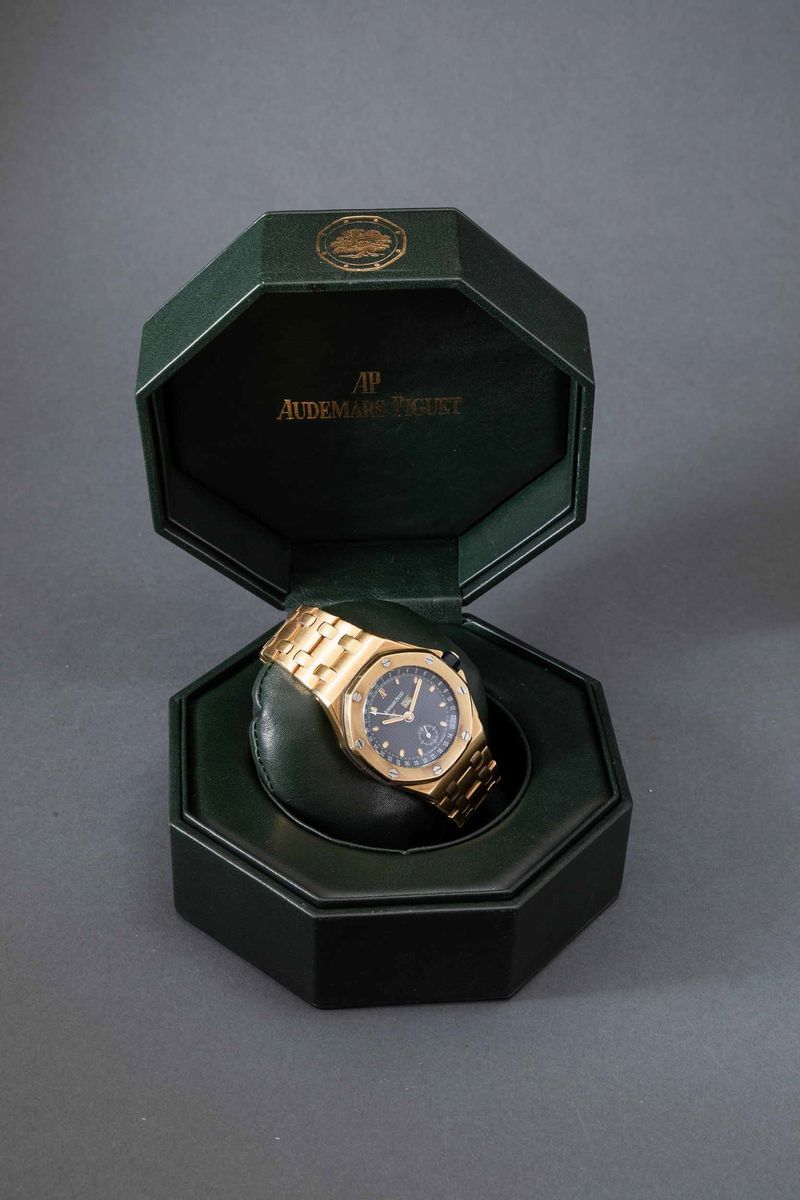 Audemars Piguet - Royal Oak Offshore Oro Giallo 18k con Triplo Calendario, Movimento Automatico c...