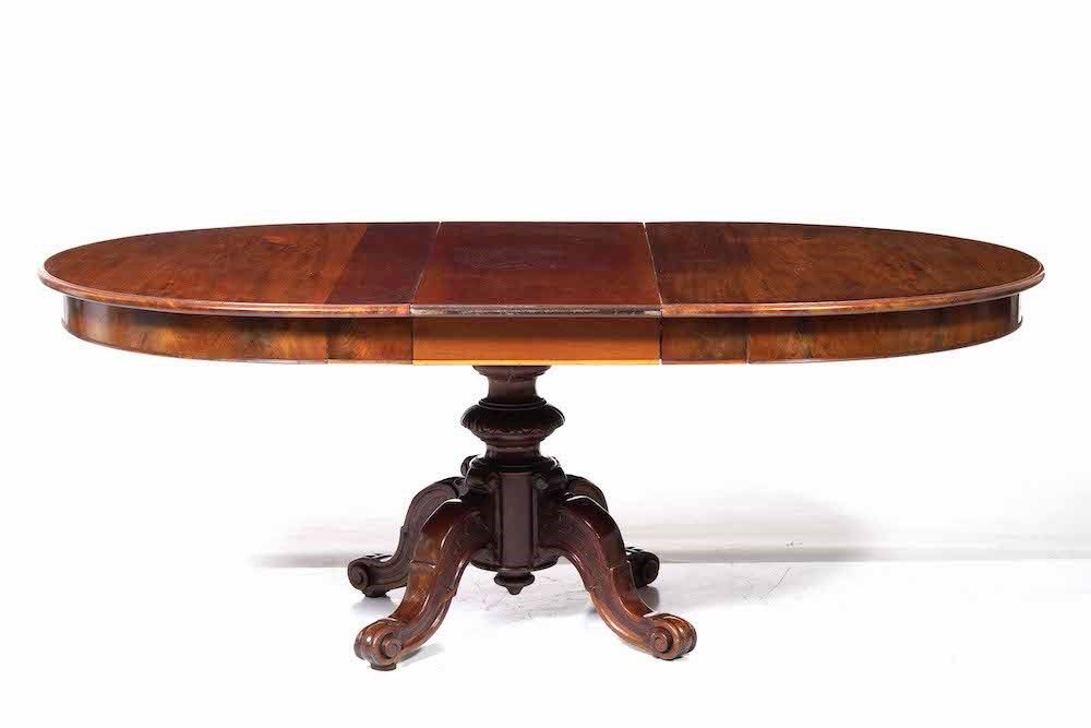 Tavolo Allungabile con Piano Lastronato. XIX Secolo