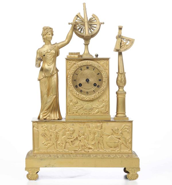 Pendola da tavolo in bronzo dorato al mercurio. Francia, XIX secolo