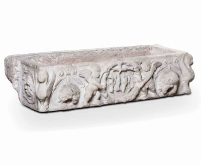 Lavabo da Sacrestia. Marmo. Lapicida Rinascimentale Italiano del XV Secolo