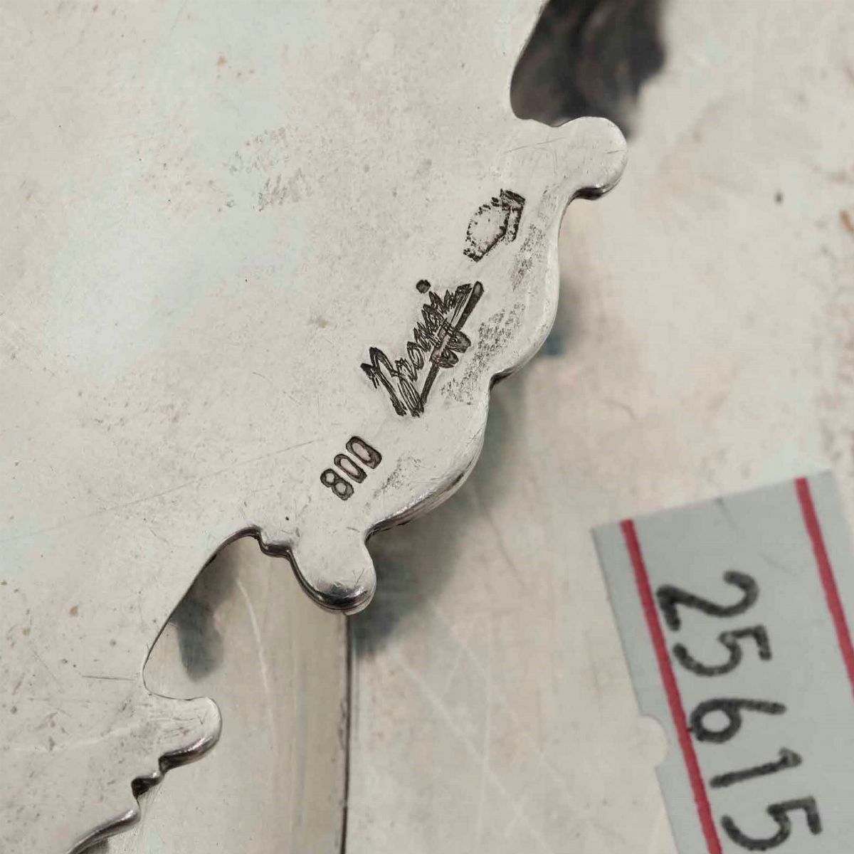 Coppia di Piatti in Argento. Argenteria Italiana del XX Secolo
