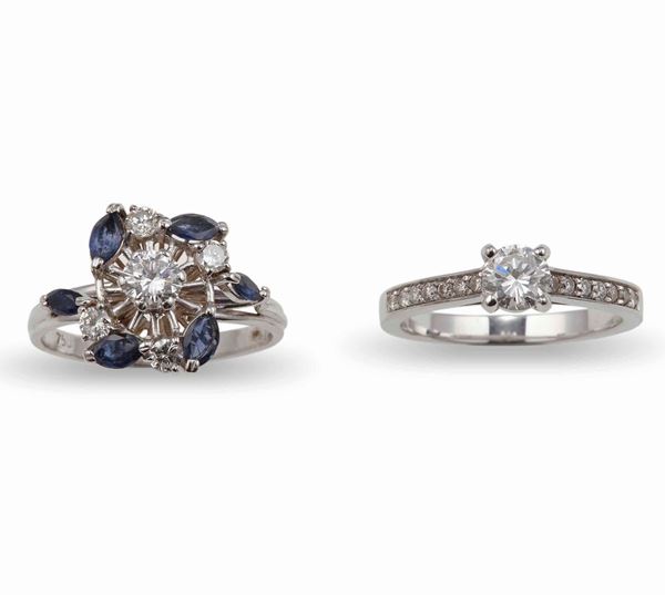 Coppia di anelli con diamanti e zaffiri
