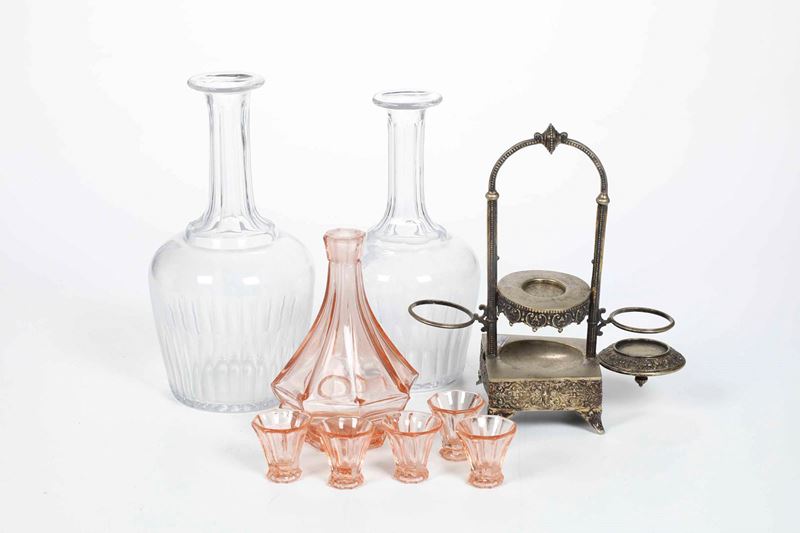 Lotto di oggetti in vetro e un'oliera in metallo  - Auction Antique October | Cambi Time - Cambi Casa d'Aste