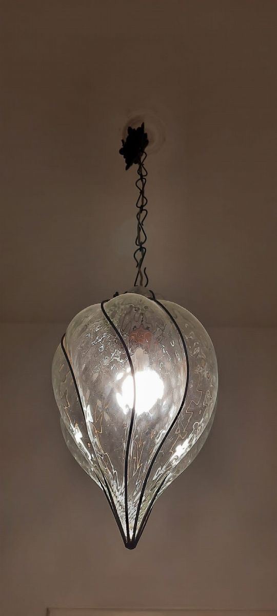 Lampadario a torchon in vetro soffiato con struttura in metallo. XX secolo  - Auction Italian Mansions - Cambi Casa d'Aste