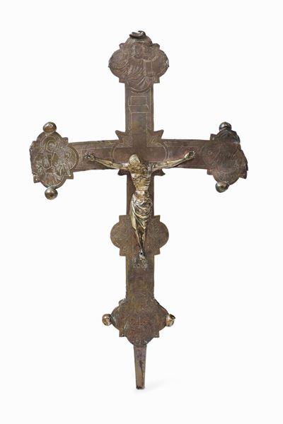 Croce Astile. Bronzo Fuso, Inciso e Dorato. Oreficeria Gotica Italiana, XV Secolo