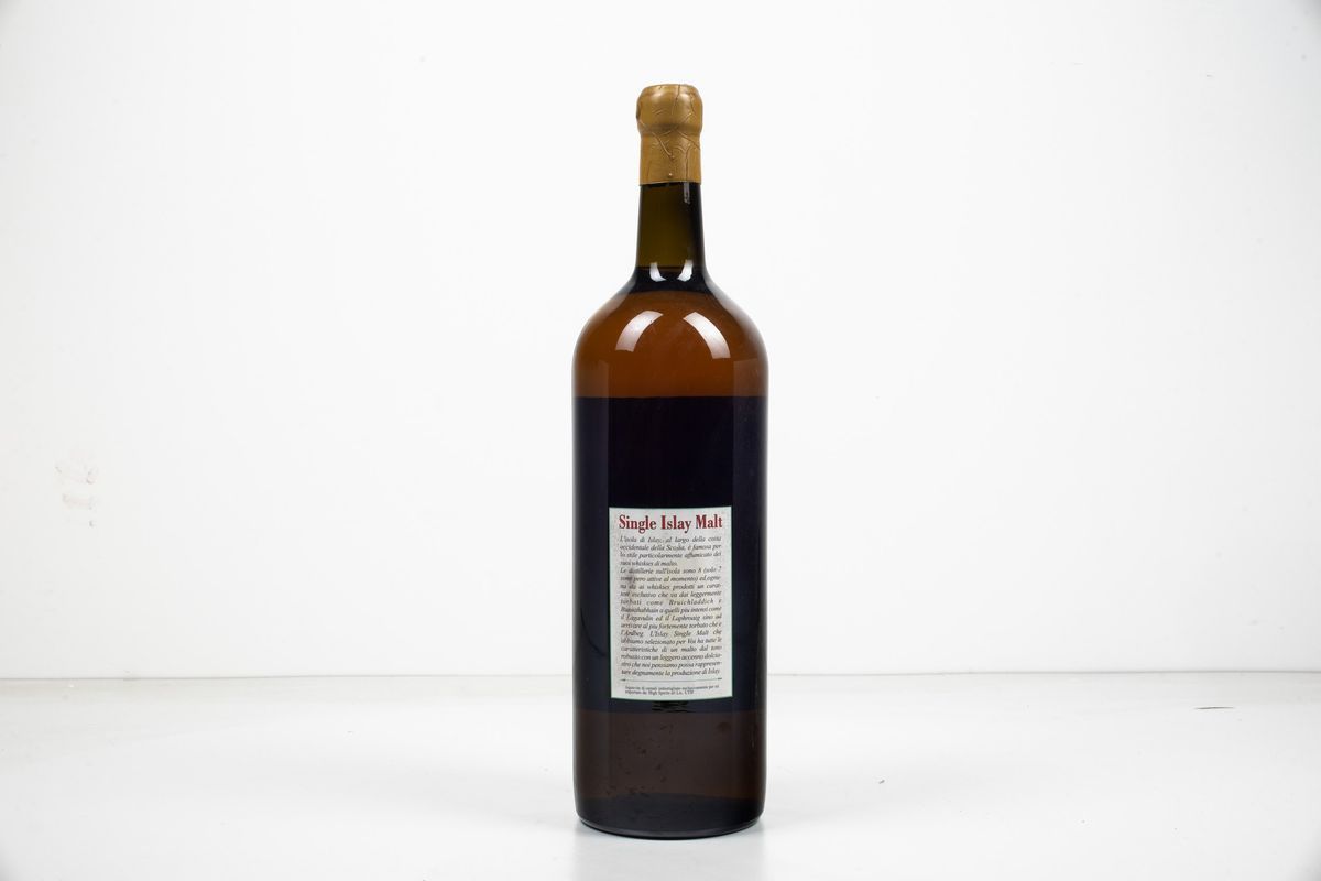 Single Islay Malt Scotch Whisky