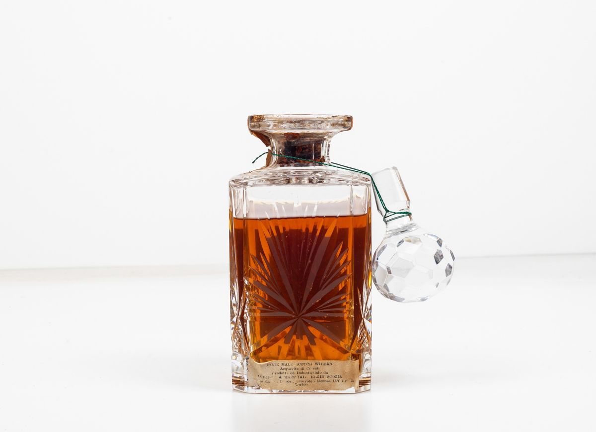 Dalwhinnie, Gordon & Macphail, Single Highland Malt Scotch Whisky Decanter