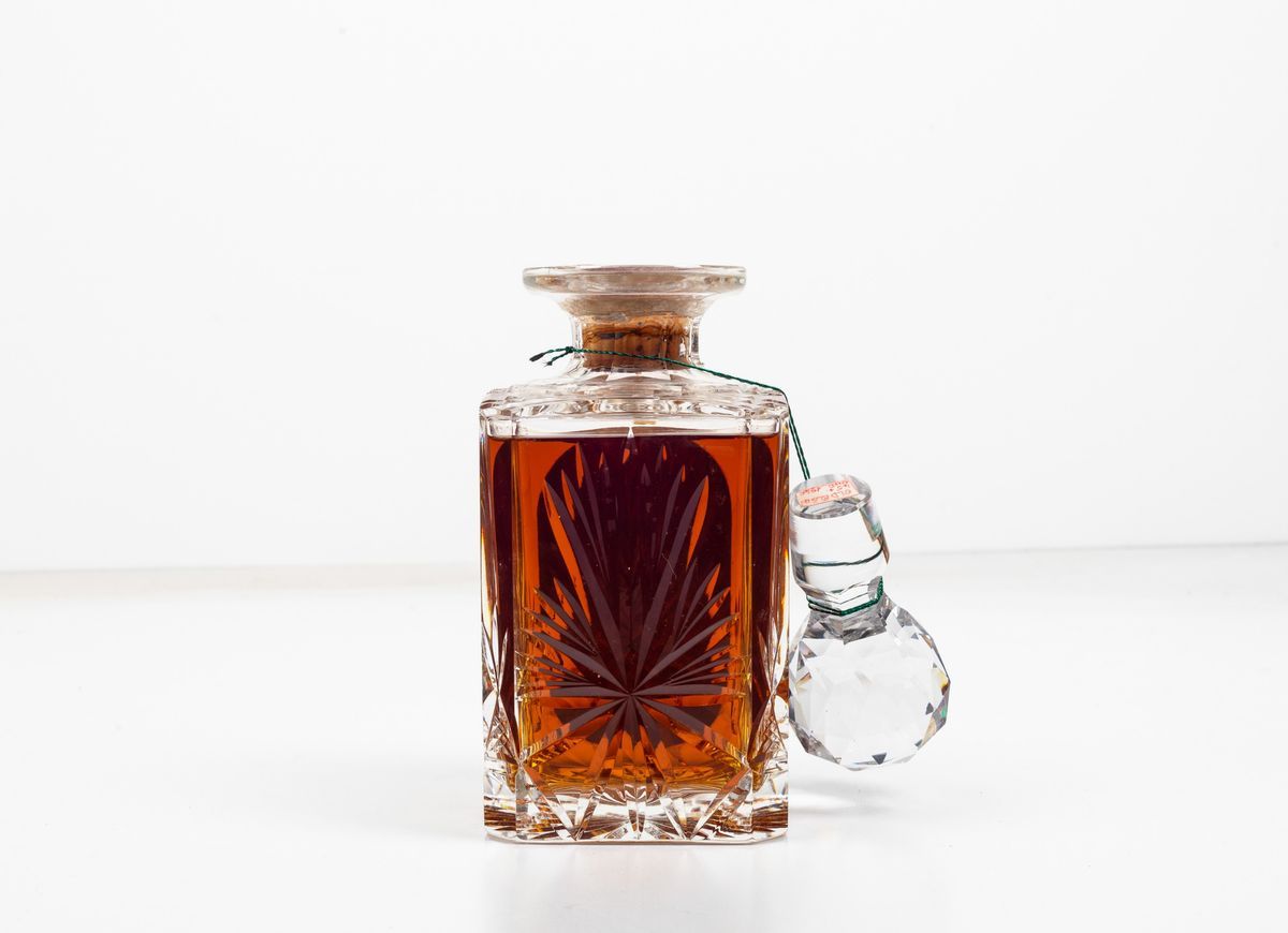 Coleburn, Gordon & Machphail, Highland Malt Scotch Whisky 17 Years Old Decanter