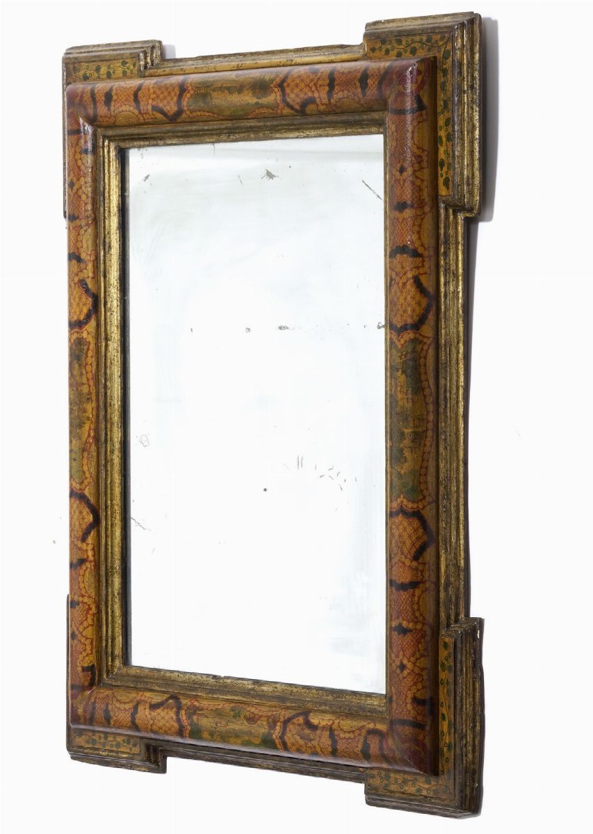 Specchiera in Legno Laccato e Dorato. XIX Secolo