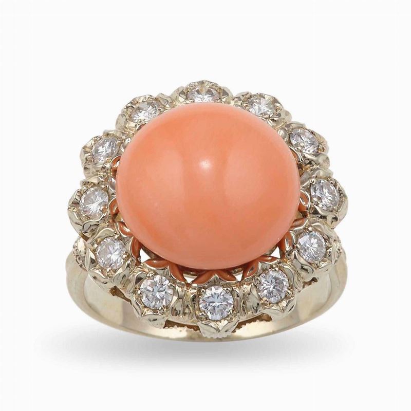 Coral and diamond cluster ring  - Auction Fine and Coral Jewels - Cambi Casa d'Aste