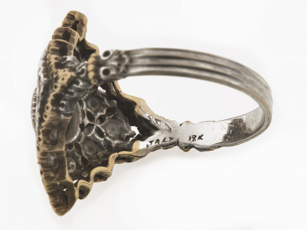 Buccellati. Spilla "calla"