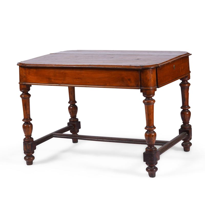 Tavolino in legno ad un cassetto. XIX secolo  - Asta Antiquariato Luglio | Cambi Time - Cambi Casa d'Aste