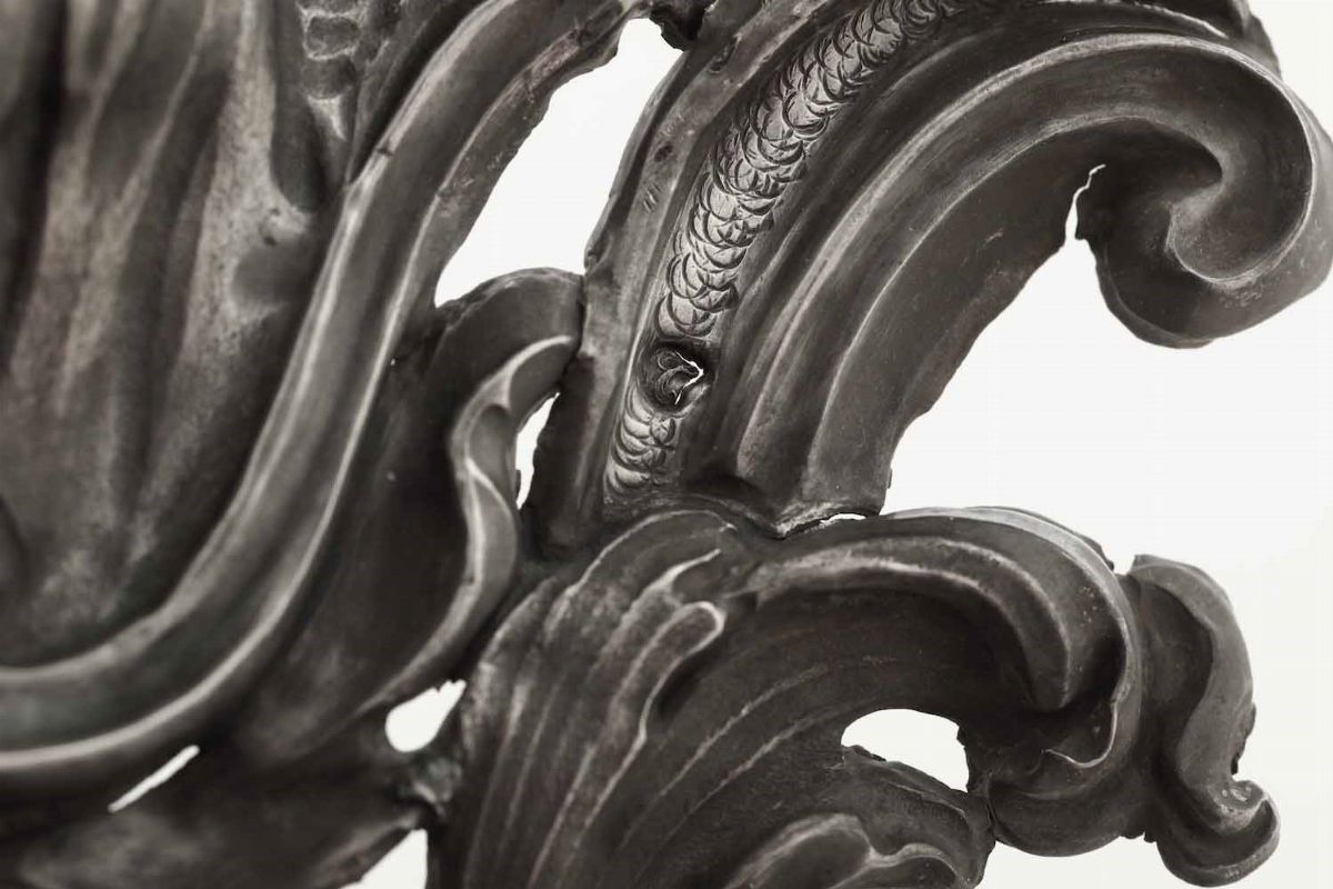 Acquasantiera con Raffigurazione di San Luigi Gonzaga. Argento Sbalzato, Traforato e Cesellato. G...