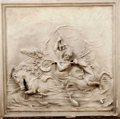 Bassorilievo in Gesso Raffigurante Nettuno con Cavalli Marini. Plasticatore del XIX-XX Secolo