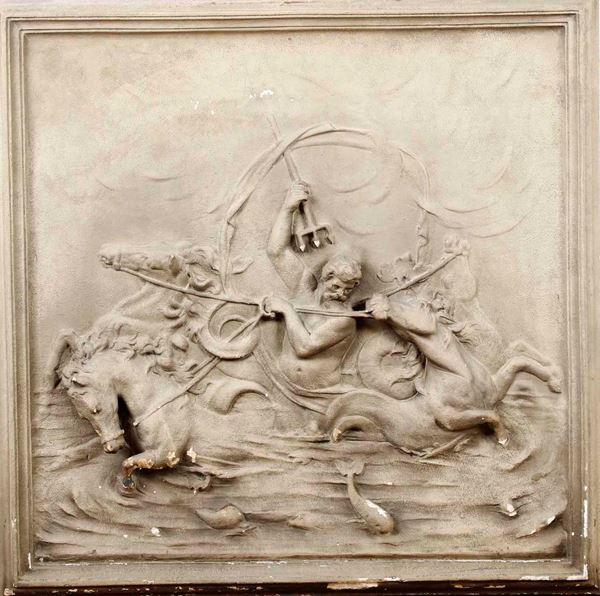 Bassorilievo in gesso raffigurante Nettuno con cavalli marini. Plasticatore del XIX-XX secolo