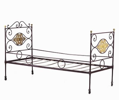 Letto in Ferro Battuto e Dorato.