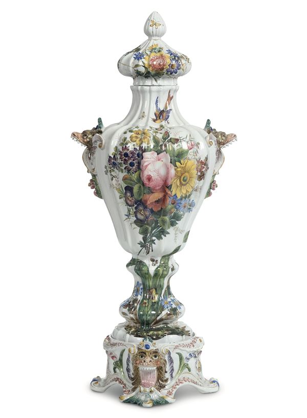 Grande vaso decorativo con coperchio Nove, Manifattura Gian Battista Viero, fine del XIX secolo 