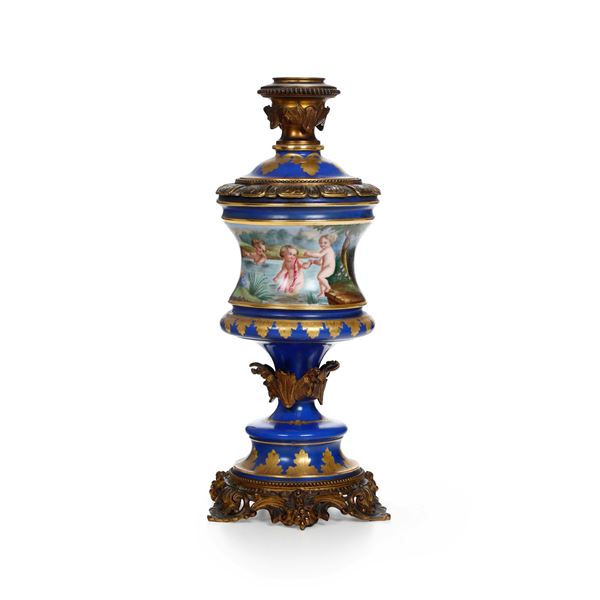 Vaso.<BR>Francia, XIX secolo.