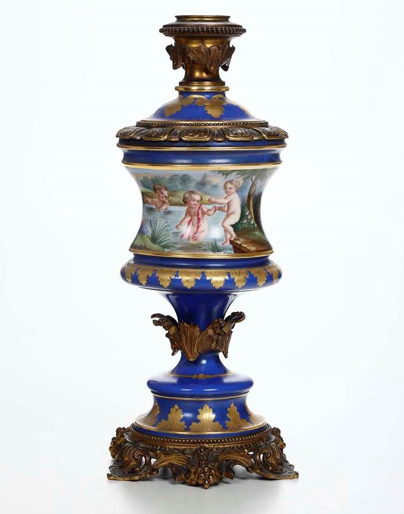 Vaso Francia, XIX secolo  - Auction Ceramics - Cambi Casa d'Aste
