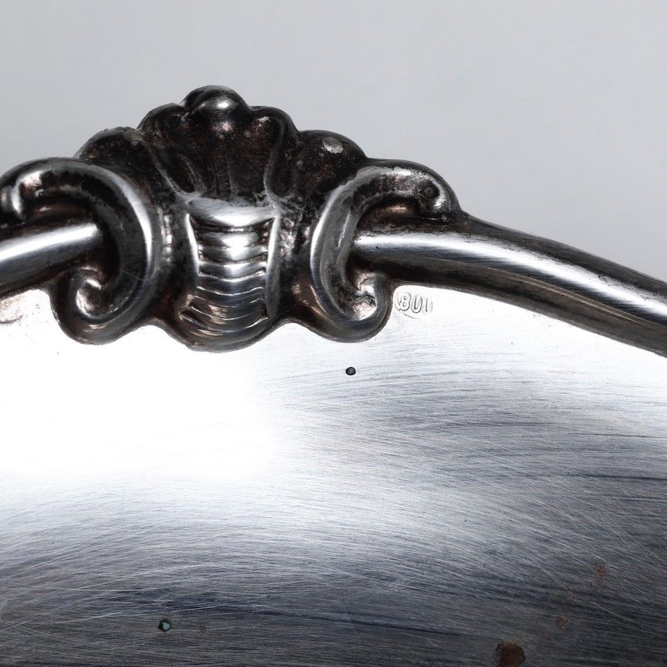 Vassoio e Coppetta in Argento. Argenteria Artistica Milanese del XX Secolo. Argentiere Miracoli