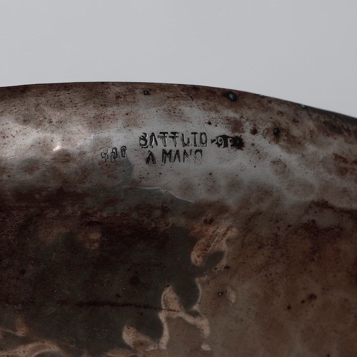 Vassoio e Coppetta in Argento. Argenteria Artistica Milanese del XX Secolo. Argentiere Miracoli