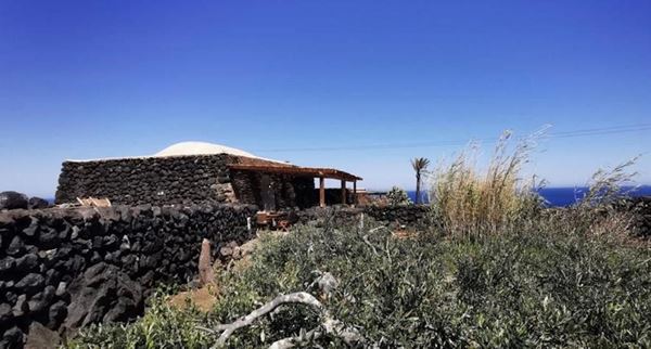Soggiorno di una settimana in "dammuso" a Pantelleria