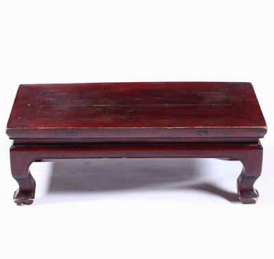 Tavolino Basso in Legno. Cina, XX Secolo
