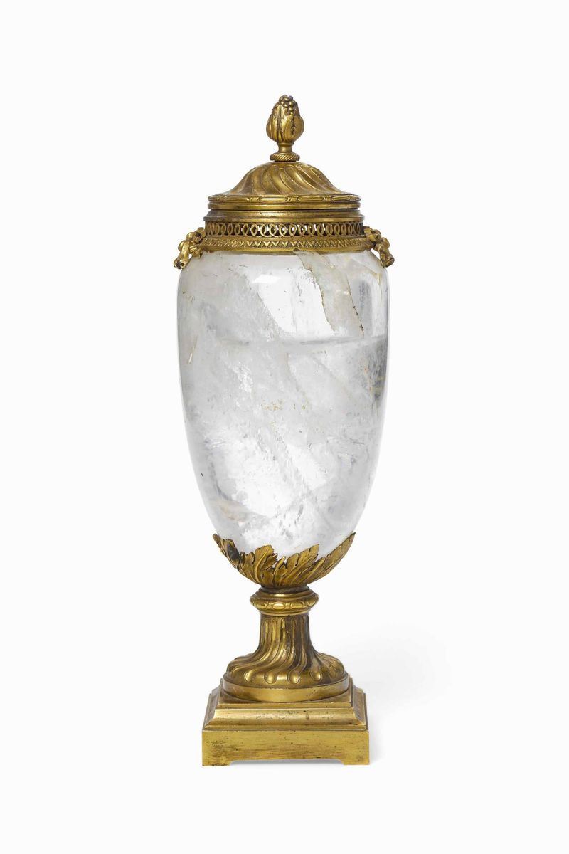 Urna. Cristallo di Rocca, bronzo dorato e cesellato. XIX secolo  - Asta Dimore Italiane - Cambi Casa d'Aste