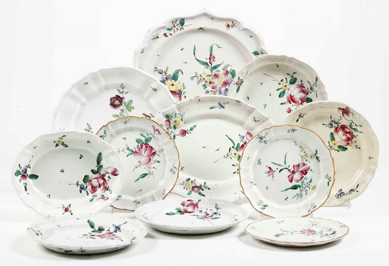 Undici piatti "alla rosa" Lodi e Milano, XVIII e XIX secolo  - Auction Majolica, Porcelain and Glass | Cambi Time - Cambi Casa d'Aste