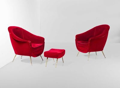 Due Poltrone con Pouf.