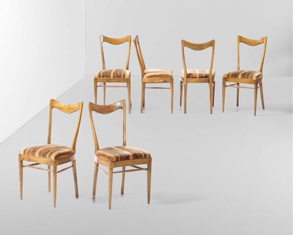 Sei sedie in legno con rivestimento in tessuto