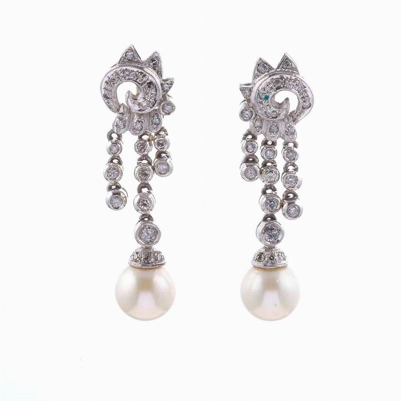 Pair of cultured pearl and diamond earrings  - Auction Fine and Coral Jewels - Cambi Casa d'Aste