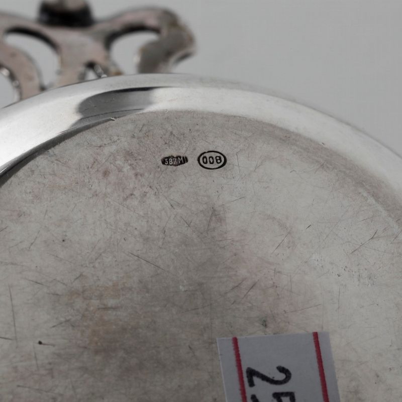 Lotto in Argento Composto da un Coppetta, un Tastevin e una Scatoletta. Argenteria Italiana del X...