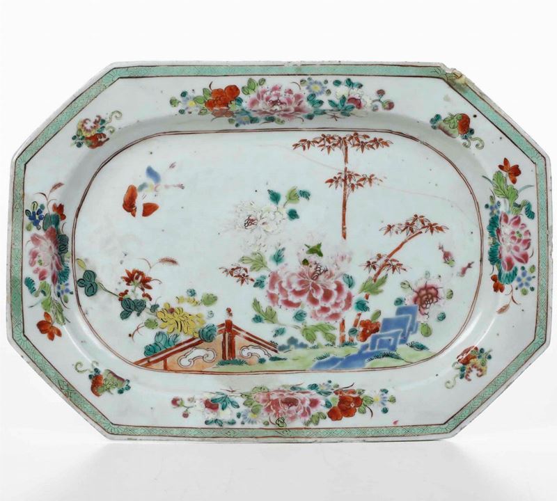 Vassoio in porcellana Compagnia delle Indie, XVIII secolo  - Auction Antique June | Cambi Time - Cambi Casa d'Aste