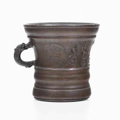 Mortaio in Bronzo con un Manico