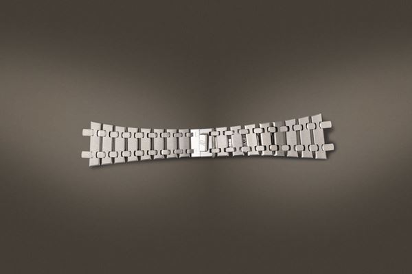 AUDEMARS PIGUET - Bracciale in acciaio per Royal Oak Chrono 39mm/Steel bracelet for Royal Oak Chrono 39 mm