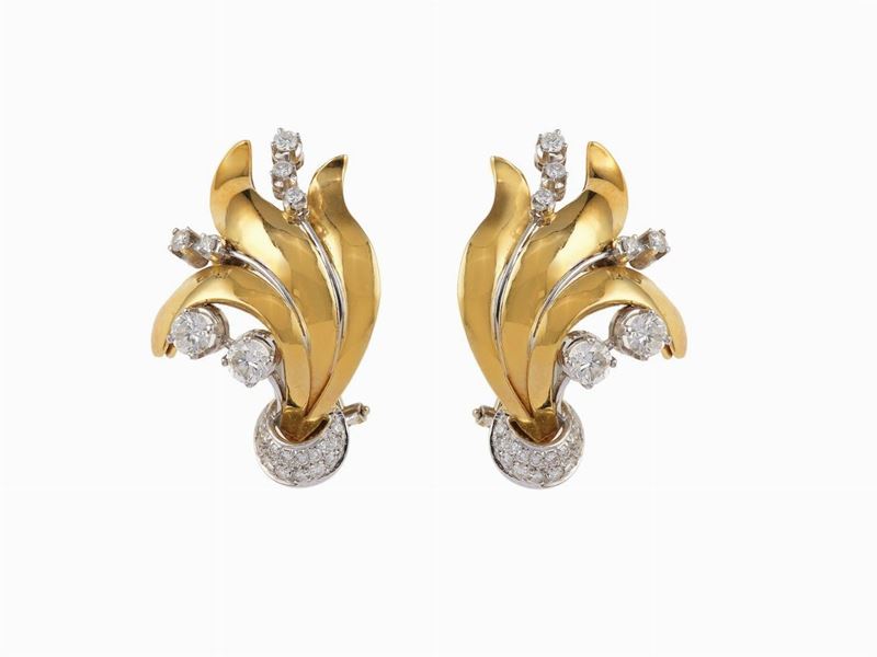 Pair of diamond and gold earrings  - Auction Fine Jewels - Cambi Casa d'Aste
