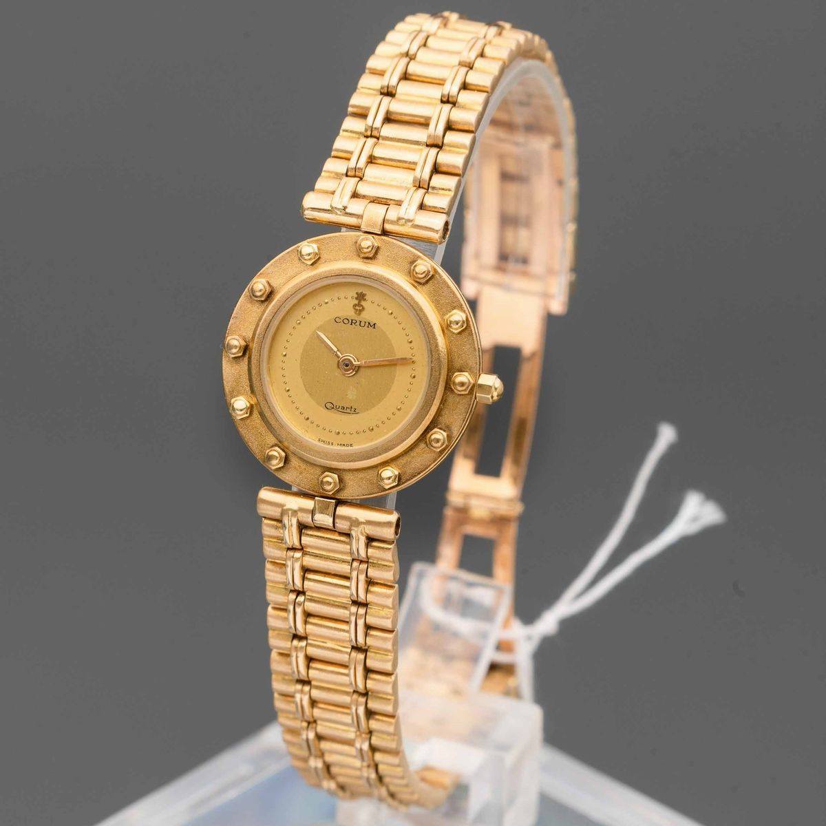 Corum - Clipper Orologio da Donna in Oro 18k al Quarzo con Quadrante Champagne Bitonale