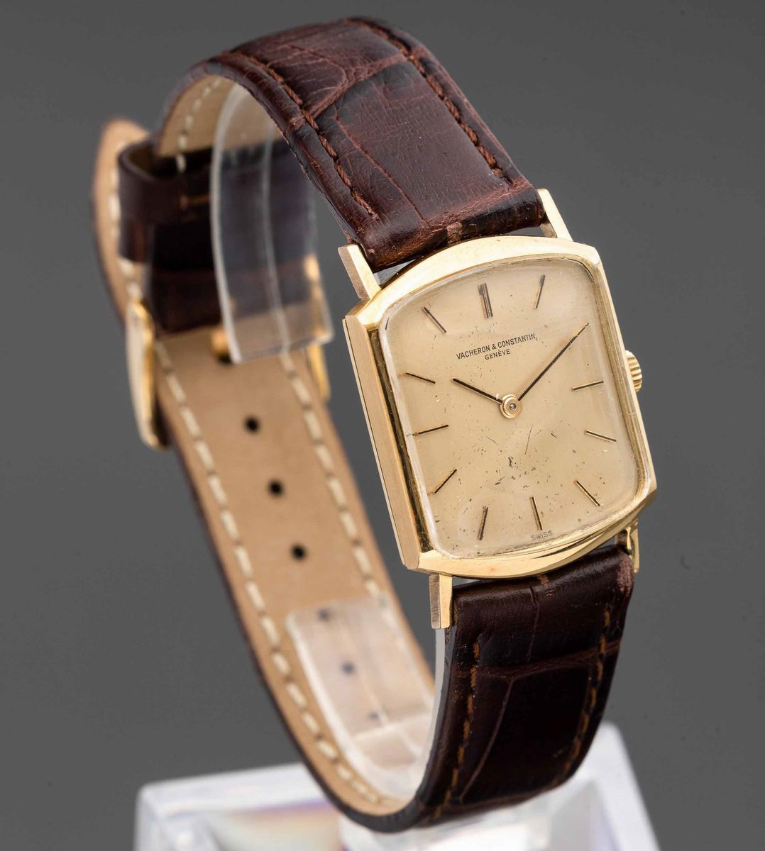 Vacheron & Constantin - Orologio da Polso Carica Manuale in Oro 18k con Quadrante Champagne e Ind...