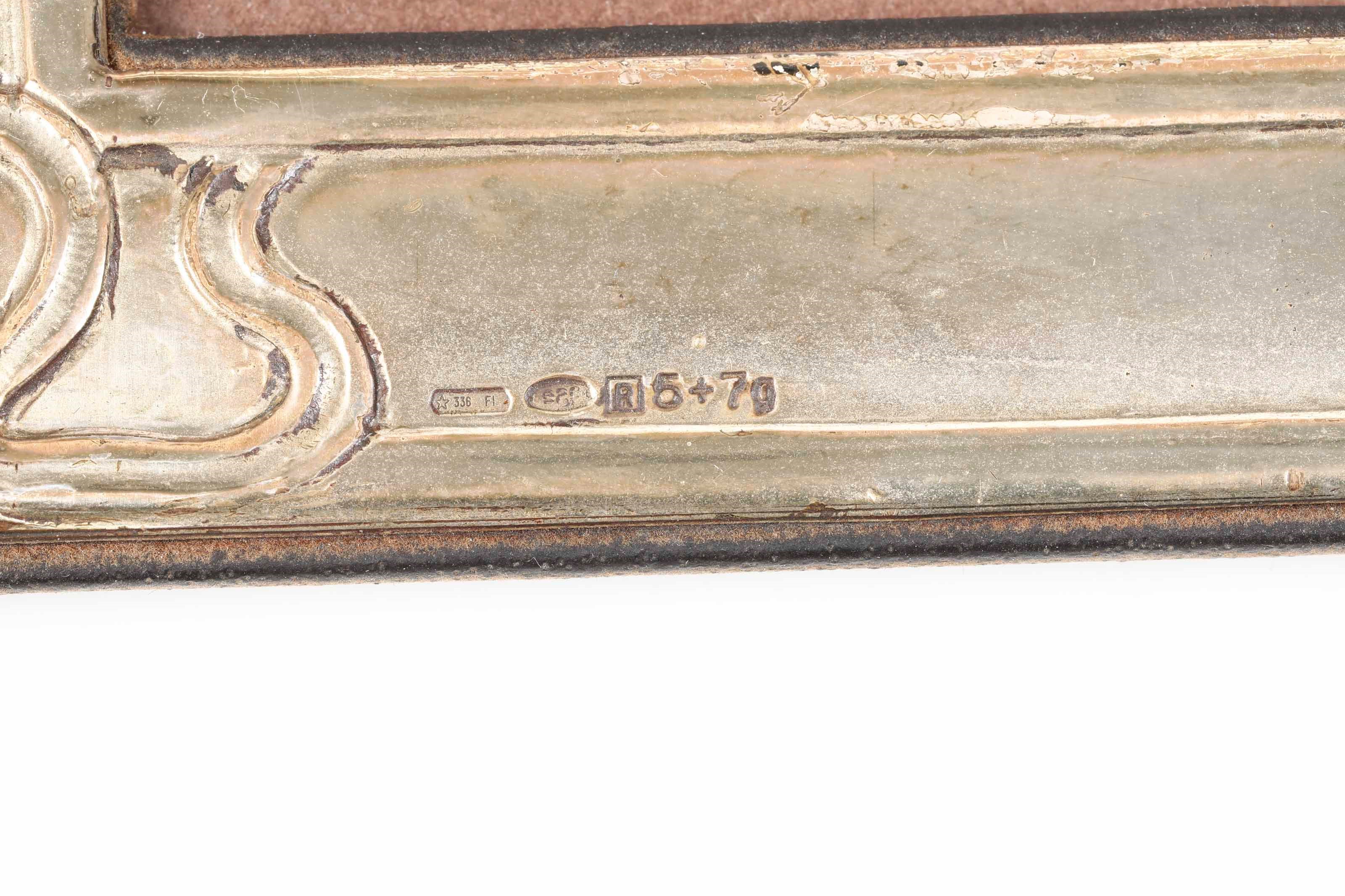 Una Cornice in Argento e una in Metallo Argentato