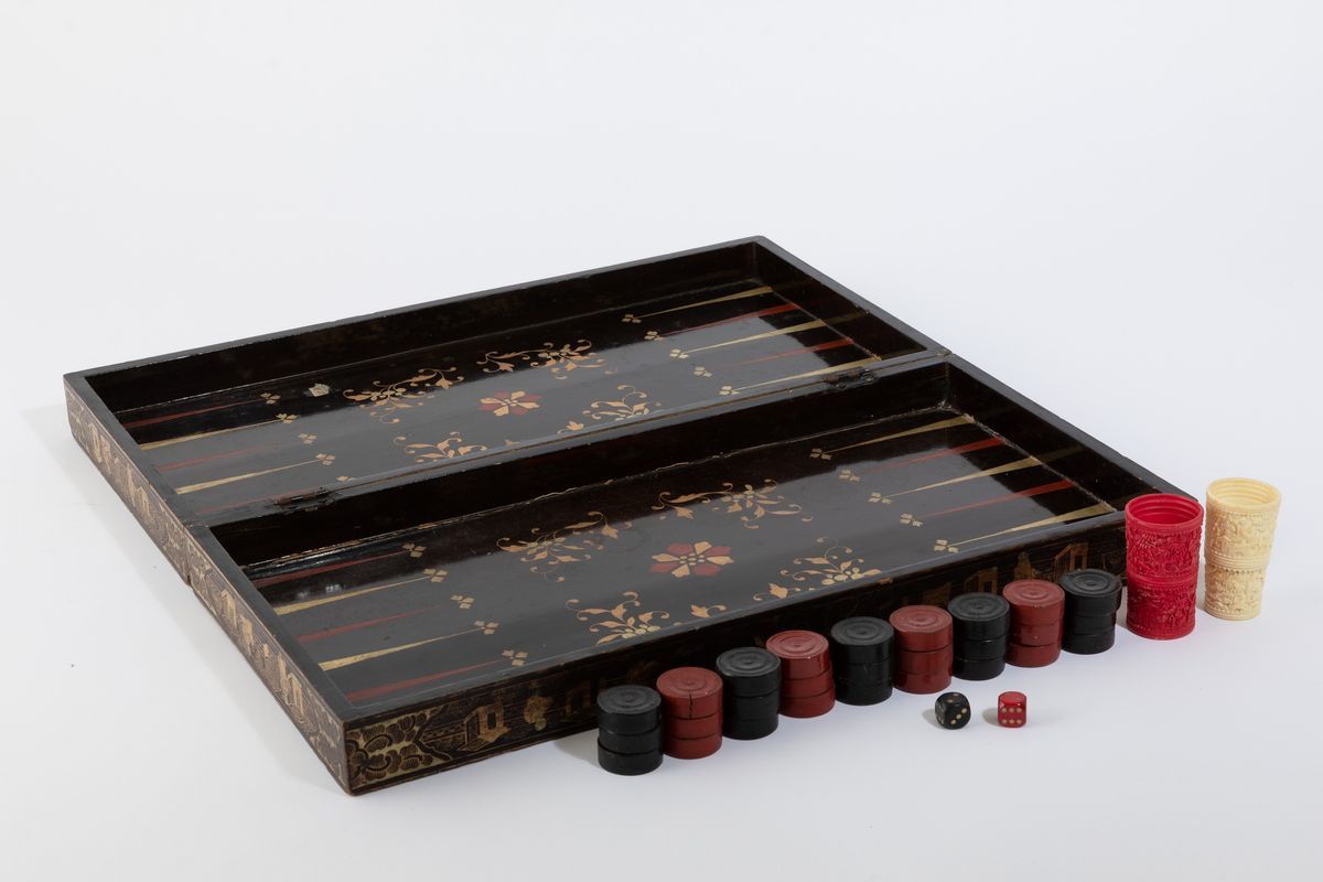 Scatola da Gioco con Backgammon e Dama. Cina, XX Secolo