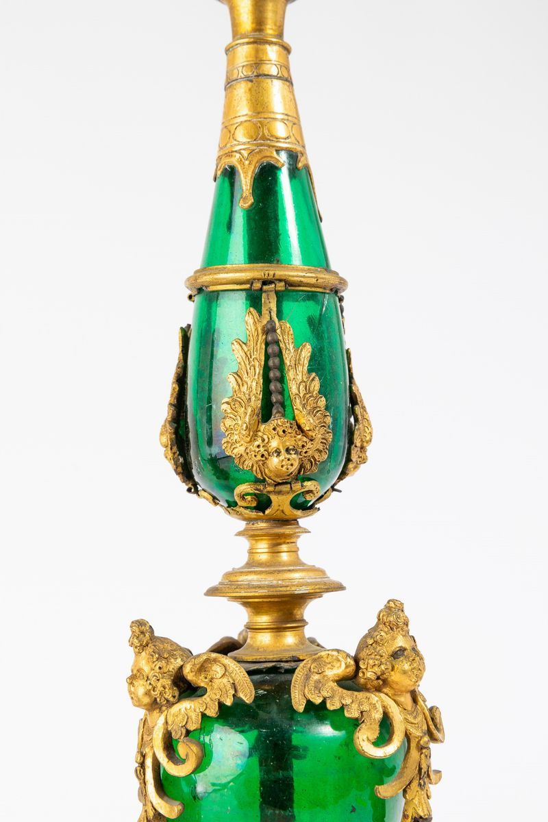 Coppia di Importanti Candelieri in Vetro Soffiato di Murano con Montatura in Bronzo Dorato. Venet...
