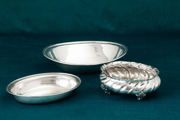 Two silver bowls and a centrepiece, Italy, 20th century
