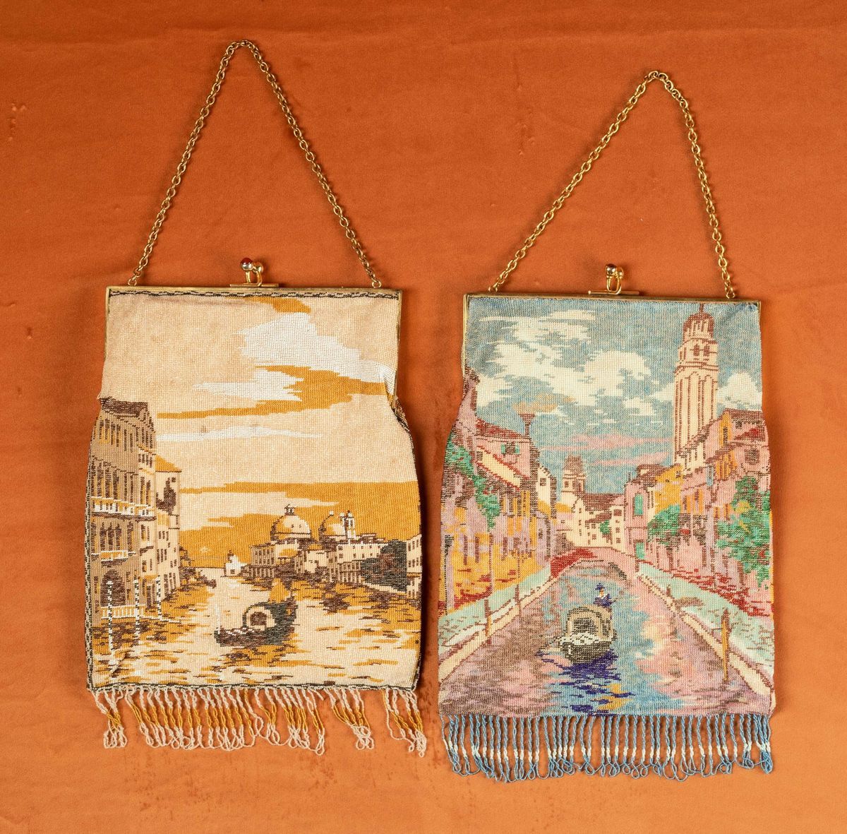 Due Borse Ricamate con Vedute di Venezia, Comolli, Anni '50