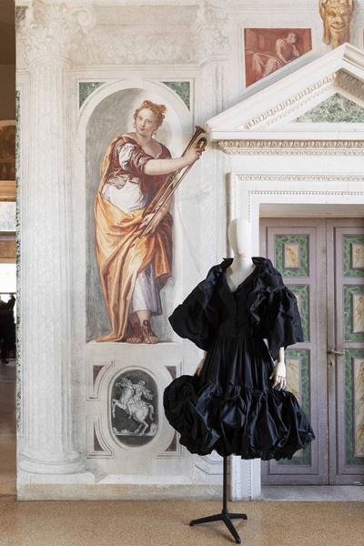 Abito in Seta Nero, Sartoria Giunta Milano, con Soprabito in Seta, Anni ’50