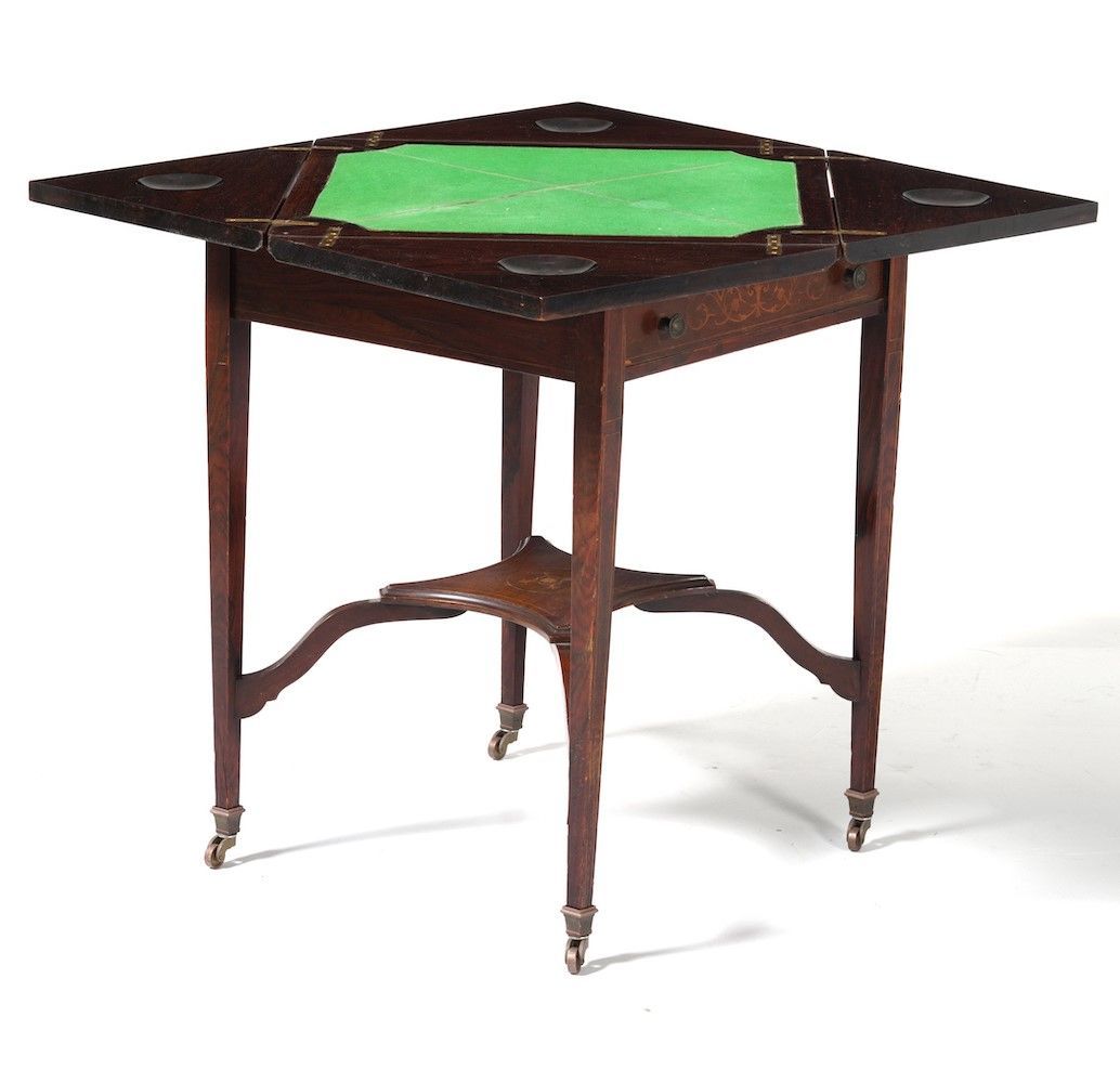 Tavolino da Gioco. XIX-XX Secolo