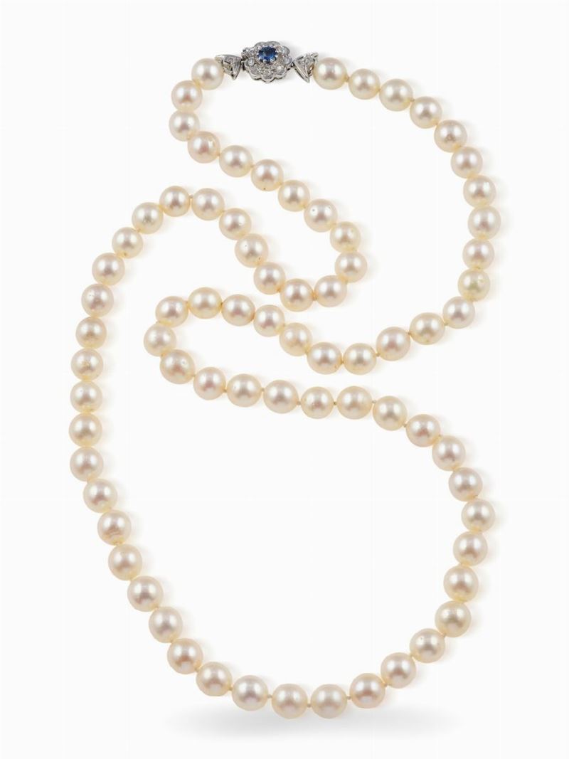 Lungo filo di perle coltivate  - Asta Gioielli - Cambi Casa d'Aste