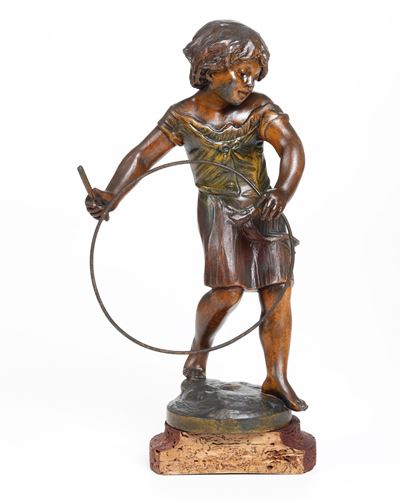 Scultura Raffigurante Bambina in Metallo Patinato e Dipinto Firmata August Moreau France