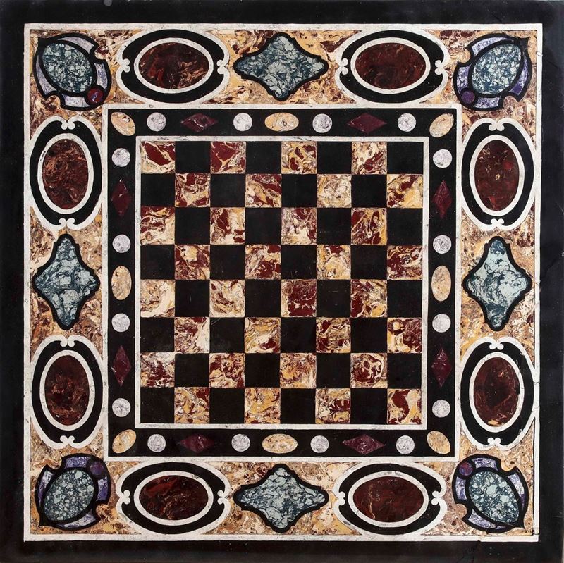 Tavolino con piano in scagliola decorato a scacchiera, XX secolo  - Asta Dimore Italiane - Cambi Casa d'Aste