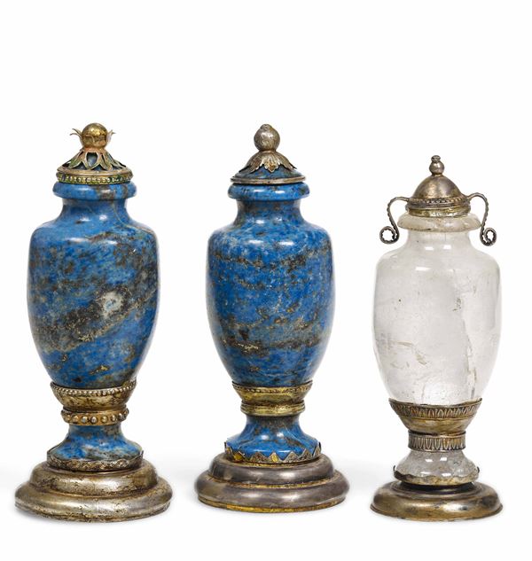 Gruppo di tre vasi in lapislazzuli e cristallo di rocca, XIX - XX secolo